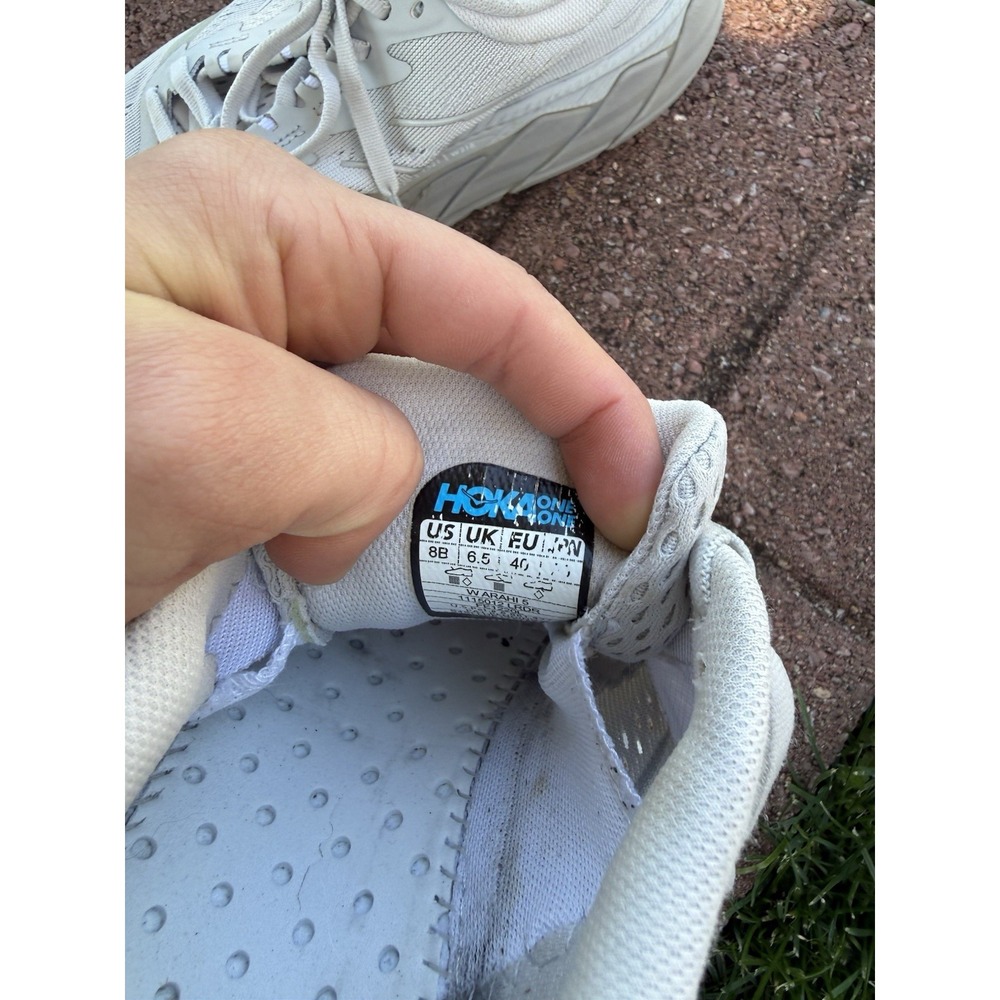 Hoka One One Arahi 5 Running Shoes Sneakers Women's Size 8 White Gray Athletic - Picture 16 of 16